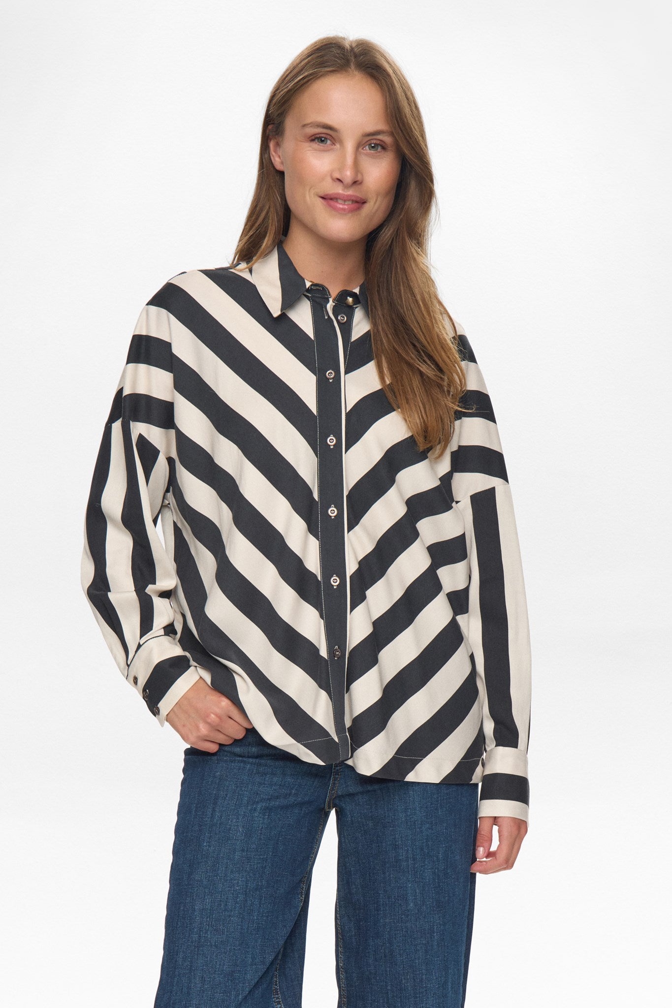 NUMINZU STRIPE SHIRT - Caviar