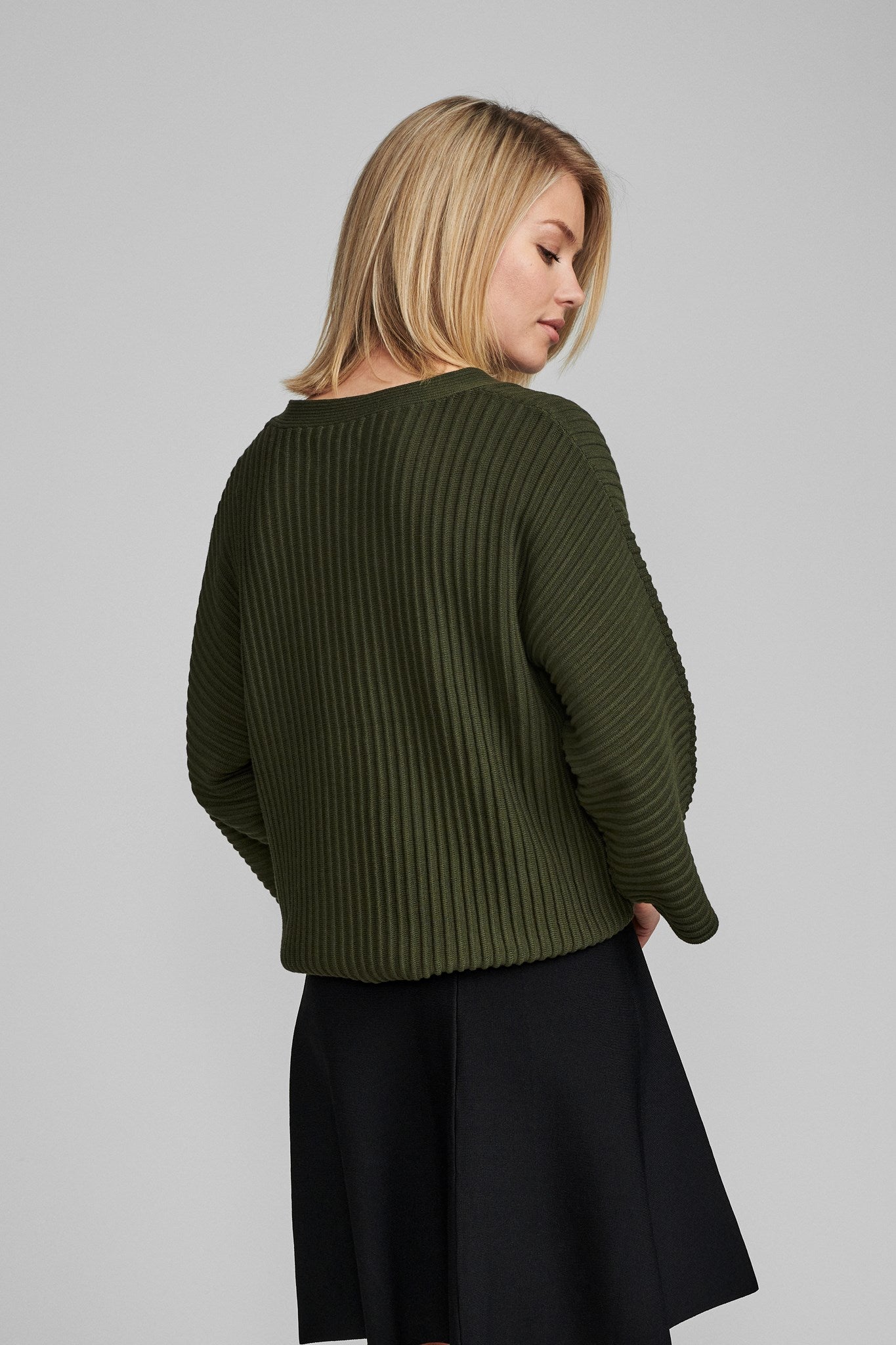 700288-4034_2 (1).jpg