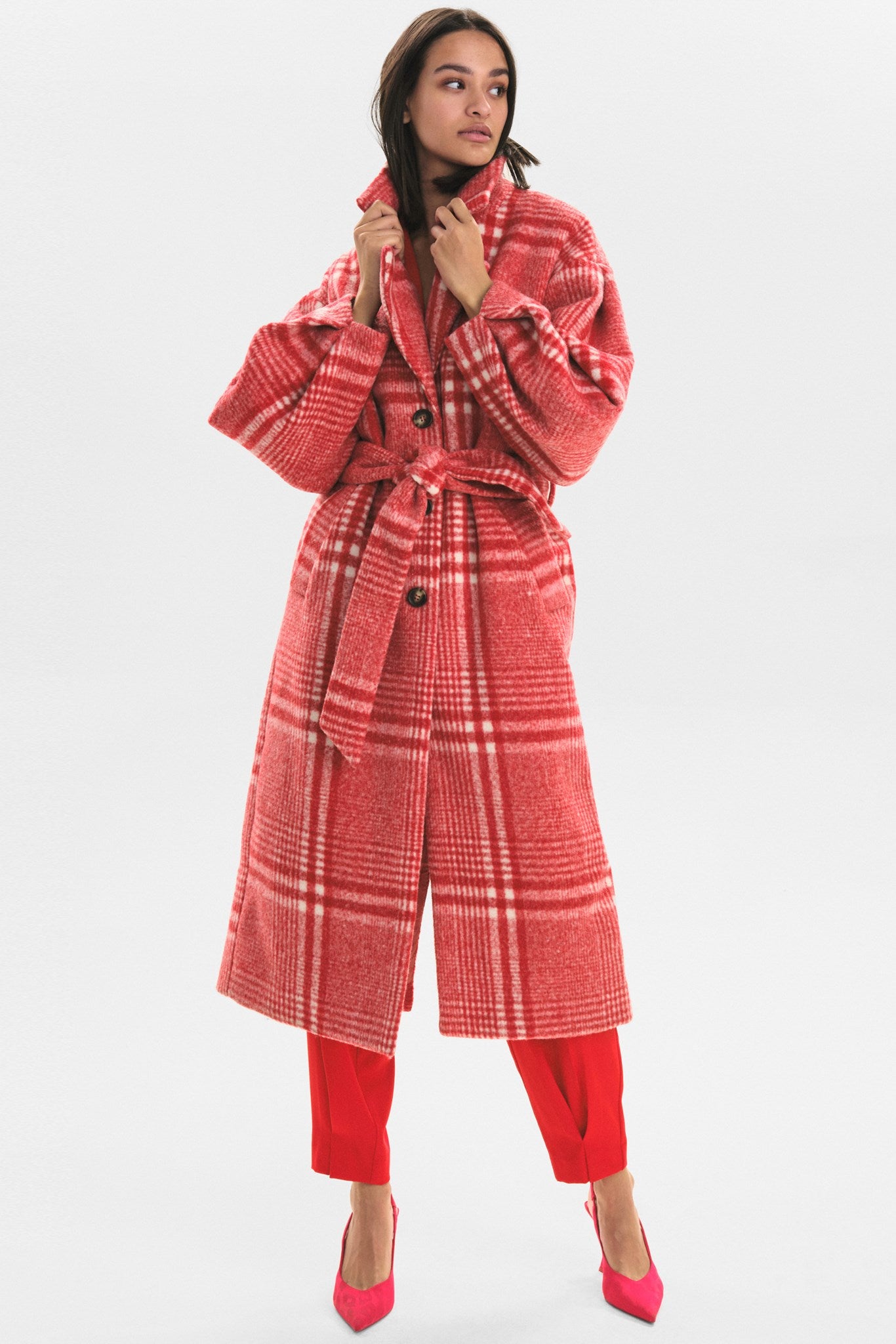 702518 2562 4 (5) (1)