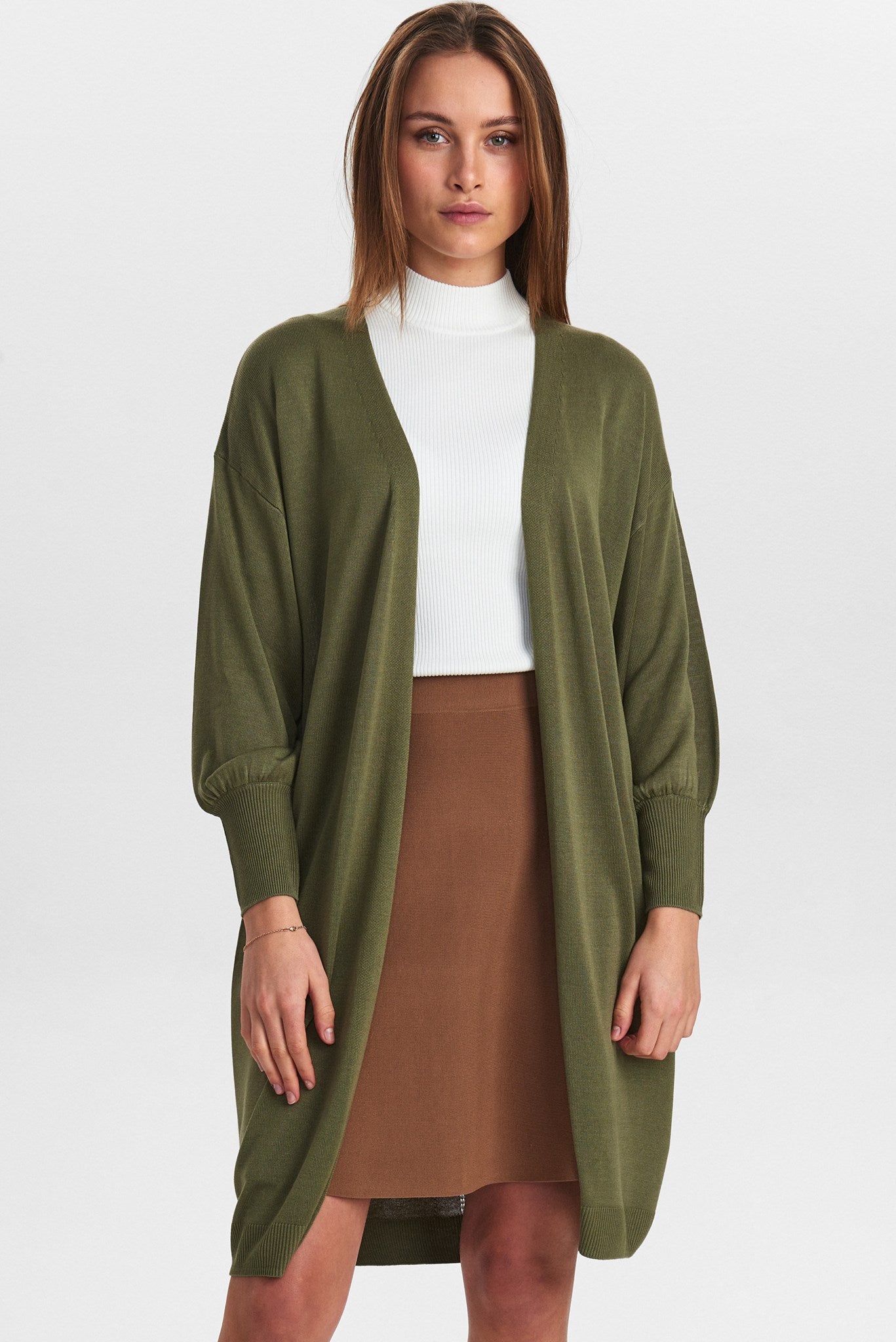 NOI-CH311 GREEN EMBROIDERED SCALLOP CARDIGAN main image 0