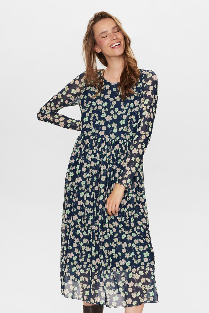 New arrivals ⇒ Trendy designer clothes for women | NÜMPH – Page 4
