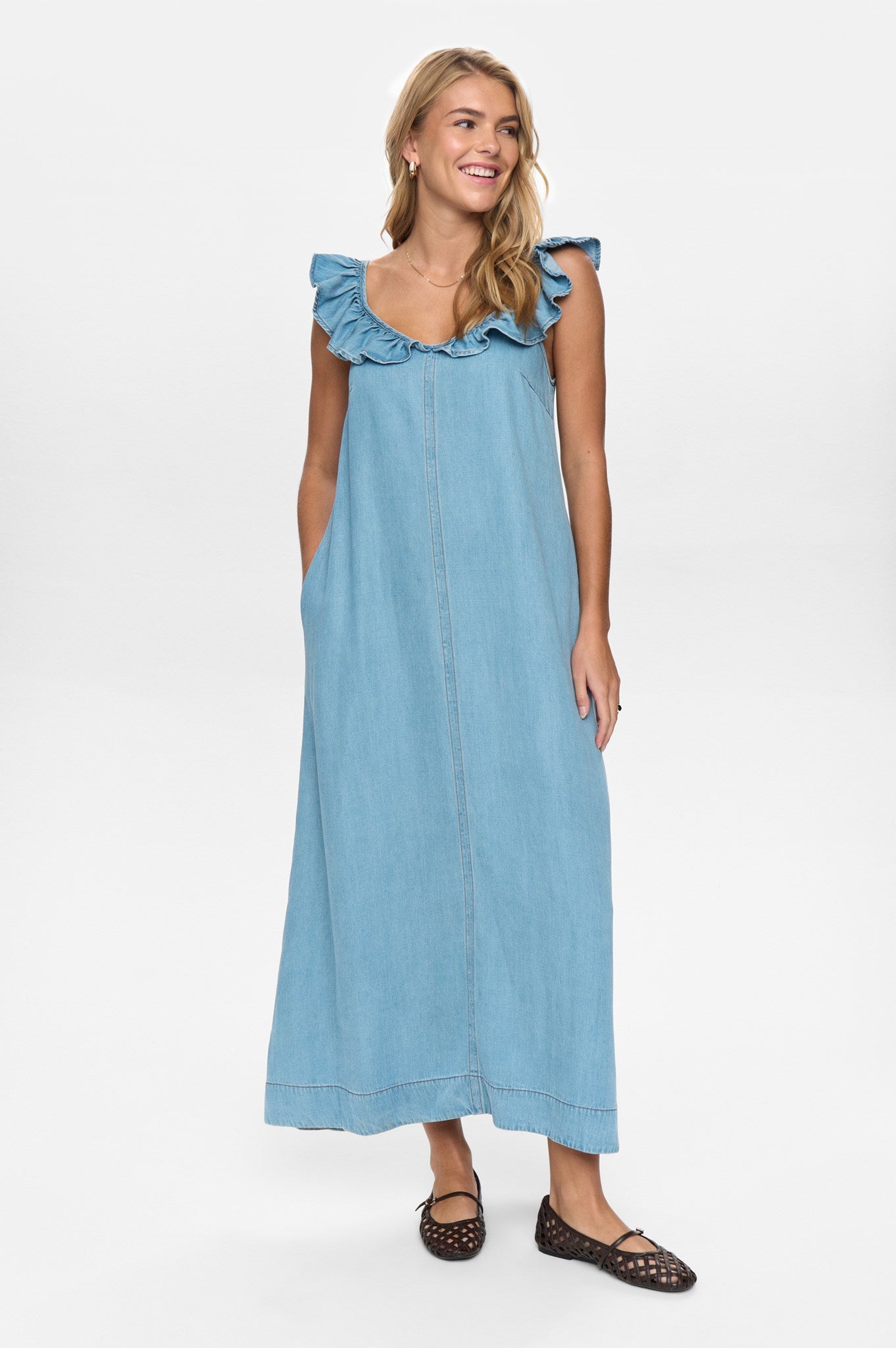 NUELIDA DRESS - Light Blue Denim